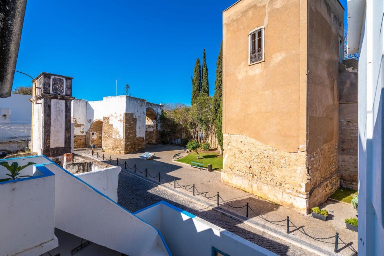 Happen!Ng 2 Hotel Faro Exterior photo